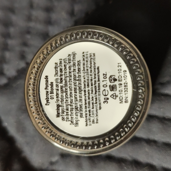 Farmasi make up combo - Picture 5 of 10